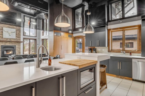 Kitchen - 11Z Ch. Des Montagnards, Stoneham-Et-Tewkesbury, QC - Indoor Photo Showing Kitchen