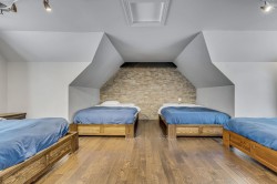 Bedroom - 