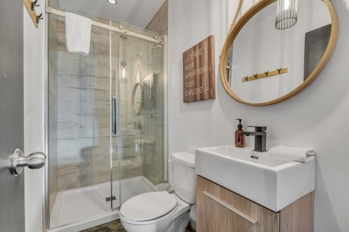 Bedroom - 11Z Ch. Des Montagnards, Stoneham-Et-Tewkesbury, QC - Indoor Photo Showing Bathroom