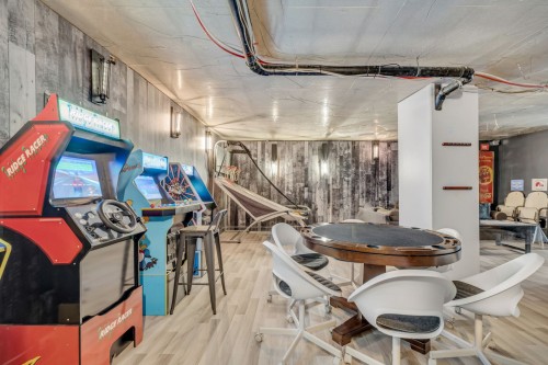 Game Room - 11Z Ch. Des Montagnards, Stoneham-Et-Tewkesbury, QC - Indoor