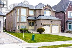 229 BAKER AVENUE Richmond Hill, ON L4C 1X8