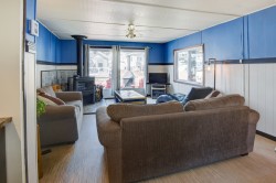 Salon - 