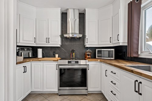 Cuisine - 7 Rue St-André, Mont-Blanc, QC - Indoor Photo Showing Kitchen