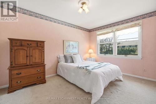 360 Pomona Avenue, Burlington, ON 