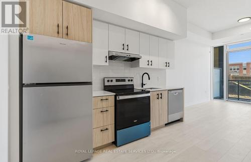 122 - 4878 Powers Common, Burlington, ON - Indoor Photo Showing Kitchen