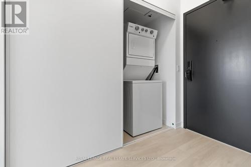 122 - 4878 Powers Common, Burlington, ON - Indoor Photo Showing Laundry Room