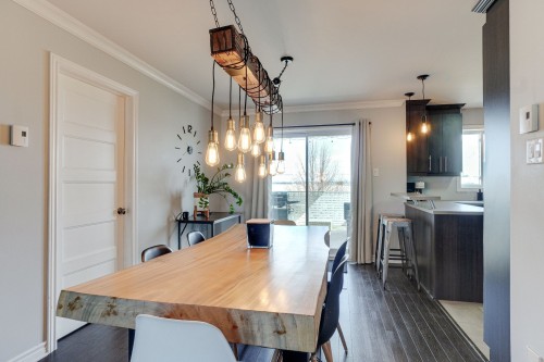 Dining Room - 71 Mtée De St-Sulpice, Saint-Sulpice, QC - Indoor Photo Showing Dining Room