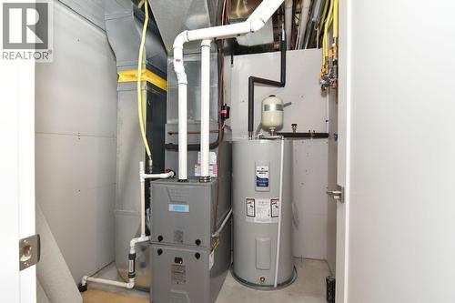 2799 Mountview Drive, Blind Bay, BC - Indoor Photo Showing Basement