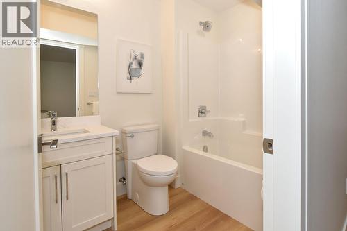 2799 Mountview Drive, Blind Bay, BC - Indoor Photo Showing Bathroom