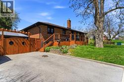 393 NELSON Street Brantford, ON N3S 4E6