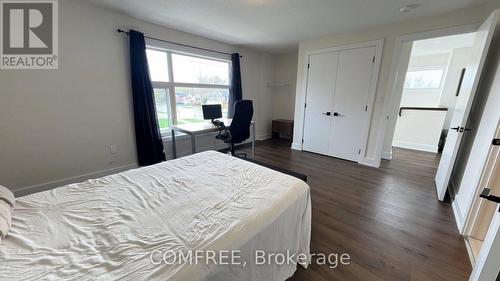 498 Phyllis Street, London South (South E), ON - Indoor Photo Showing Bedroom