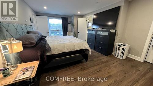 498 Phyllis Street, London South (South E), ON - Indoor Photo Showing Bedroom