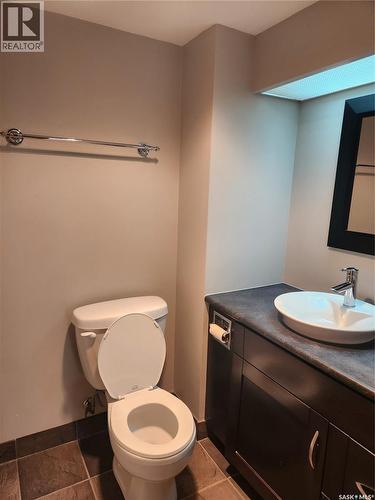 570 424 Spadina Crescent E, Saskatoon, SK - Indoor Photo Showing Bathroom