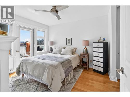 550 Rainbow Drive Unit# 302, Kaslo, BC - Indoor Photo Showing Bedroom