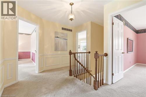 360 Pomona Avenue, Burlington, ON - Indoor Photo Showing Other Room