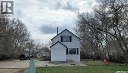 321 1st STREET W Ponteix, SK S0N 1Z0