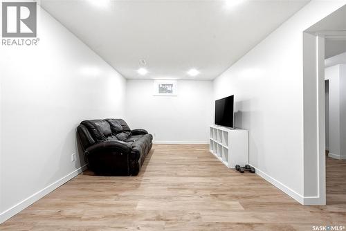 112 1St Avenue, Edenwold, SK - Indoor