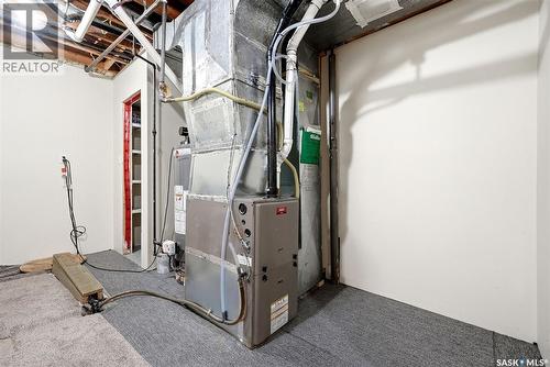 112 1St Avenue, Edenwold, SK - Indoor Photo Showing Basement