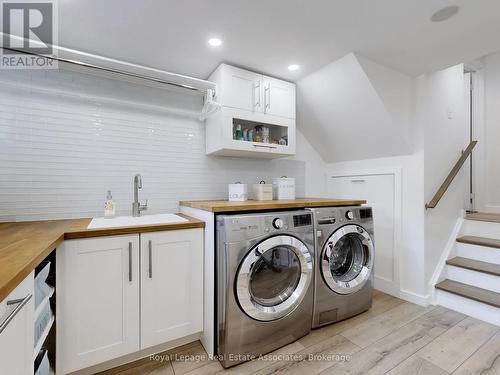 7114 Chatham Court, Mississauga, ON - Indoor Photo Showing Laundry Room