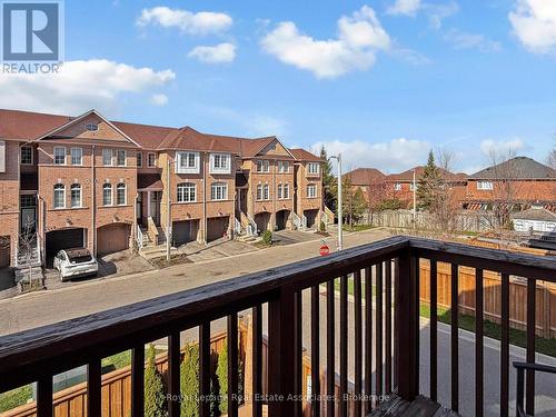 7114 Chatham Court, Mississauga, ON - Outdoor