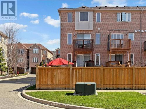 7114 Chatham Court, Mississauga, ON - Outdoor