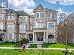 15 TEMPLE MANOR ROAD Brampton, ON L6Y 6C4