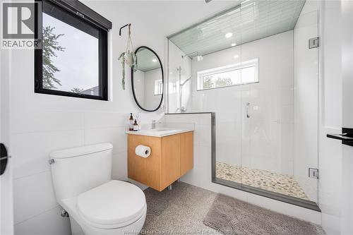 77 Bissonnette Lane, Lakeshore, ON - Indoor Photo Showing Bathroom