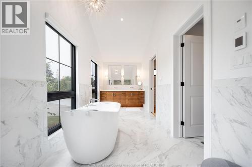 77 Bissonnette Lane, Lakeshore, ON - Indoor