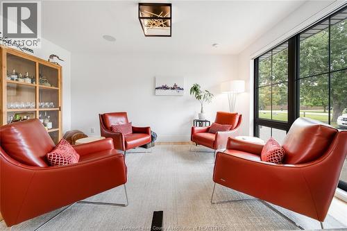77 Bissonnette Lane, Lakeshore, ON - Indoor Photo Showing Living Room