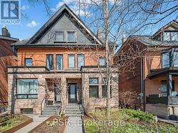 B - 69 CRAWFORD STREET Toronto, ON M6J 2V1