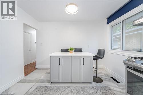 297 Mohawk Road W, Hamilton, ON - Indoor Photo Showing Other Room