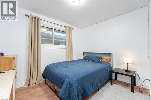 297 Mohawk Road W, Hamilton, ON - Indoor Photo Showing Bedroom