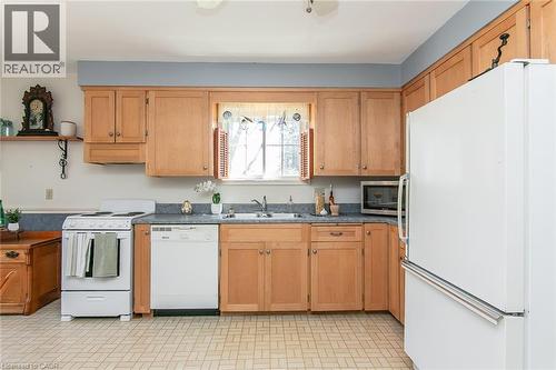 70 Inwood Crescent, Kitchener, ON - Indoor Photo Showing Kitchen With Double Sink