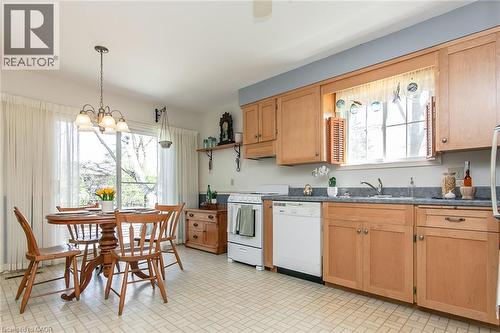 70 Inwood Crescent, Kitchener, ON - Indoor Photo Showing Kitchen