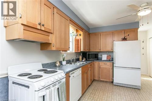 70 Inwood Crescent, Kitchener, ON - Indoor Photo Showing Kitchen With Double Sink