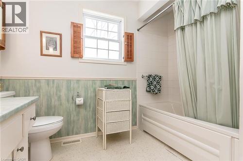 70 Inwood Crescent, Kitchener, ON - Indoor Photo Showing Bathroom