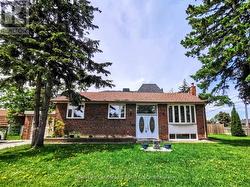 MAIN - 28 BENFER ROAD Richmond Hill, ON L4C 2J9