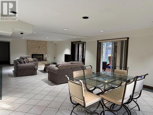 90 Stephanie Boulevard, Vaughan, ON - Indoor Photo Showing Dining Room