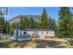 5702 BERTHA Road Kitchener, BC V0B 1W1