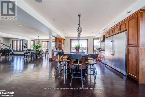 12 Windrose Valley Boulevard, Clearview, ON - Indoor Photo Showing Dining Room
