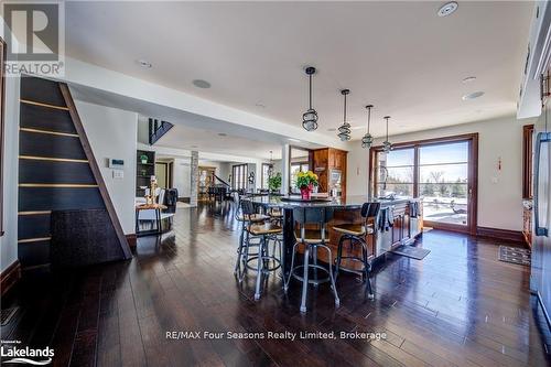 12 Windrose Valley Boulevard, Clearview, ON - Indoor Photo Showing Dining Room