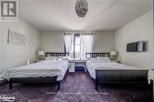 12 Windrose Valley Boulevard, Clearview, ON - Indoor Photo Showing Bedroom