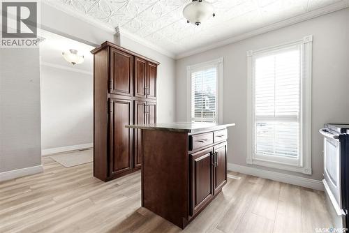 1106 Gryphons Walk, Regina, SK - Indoor Photo Showing Kitchen