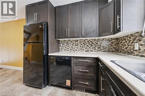 589 Beechwood Drive Unit# 43, Waterloo, ON - Indoor Photo Showing Kitchen