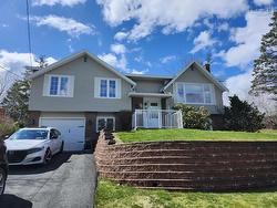 36 Horizon Road Bedford, NS B4A 3N1