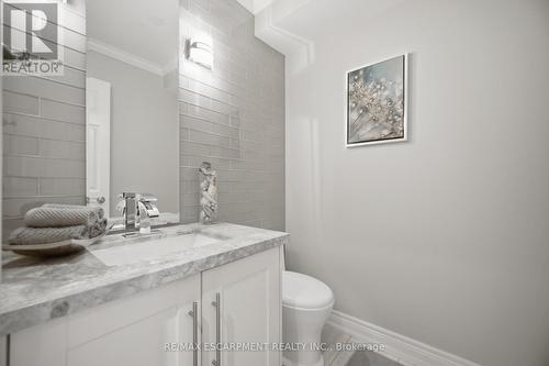 4302 Highgate Crescent, Mississauga, ON - Indoor Photo Showing Bathroom