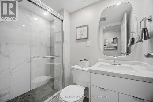 4302 Highgate Crescent, Mississauga, ON - Indoor Photo Showing Bathroom