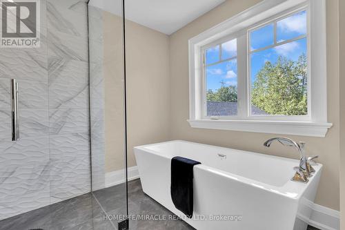 4427 Concession 7, Puslinch, ON - Indoor Photo Showing Bathroom