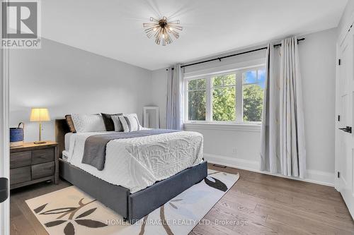 4427 Concession 7, Puslinch, ON - Indoor Photo Showing Bedroom