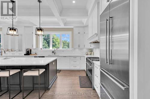 4427 Concession 7, Puslinch, ON - Indoor Photo Showing Kitchen With Upgraded Kitchen